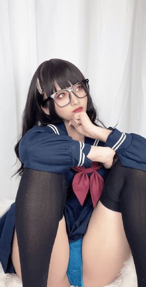 欧美黑丝寡妇_4K高清视频观看